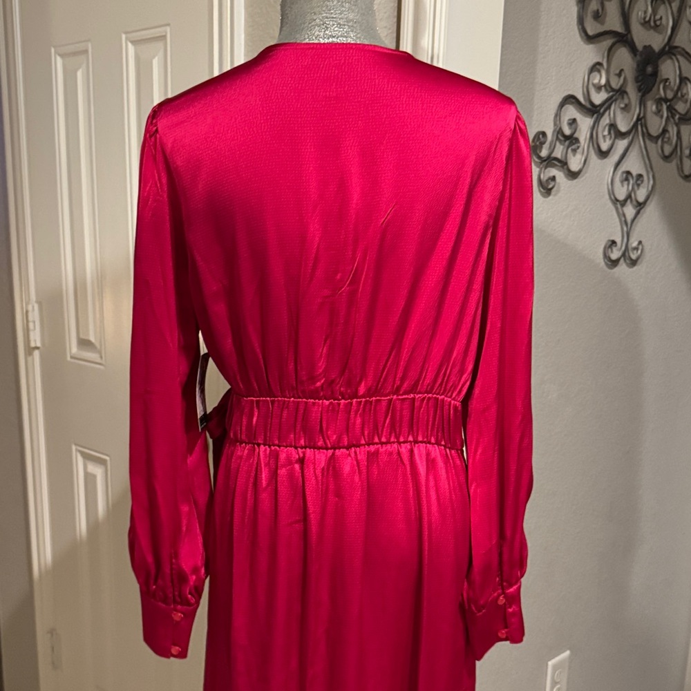 Chic Long‎ Sleeve Hot Pink Wrap Dress - Picture 4 of 7